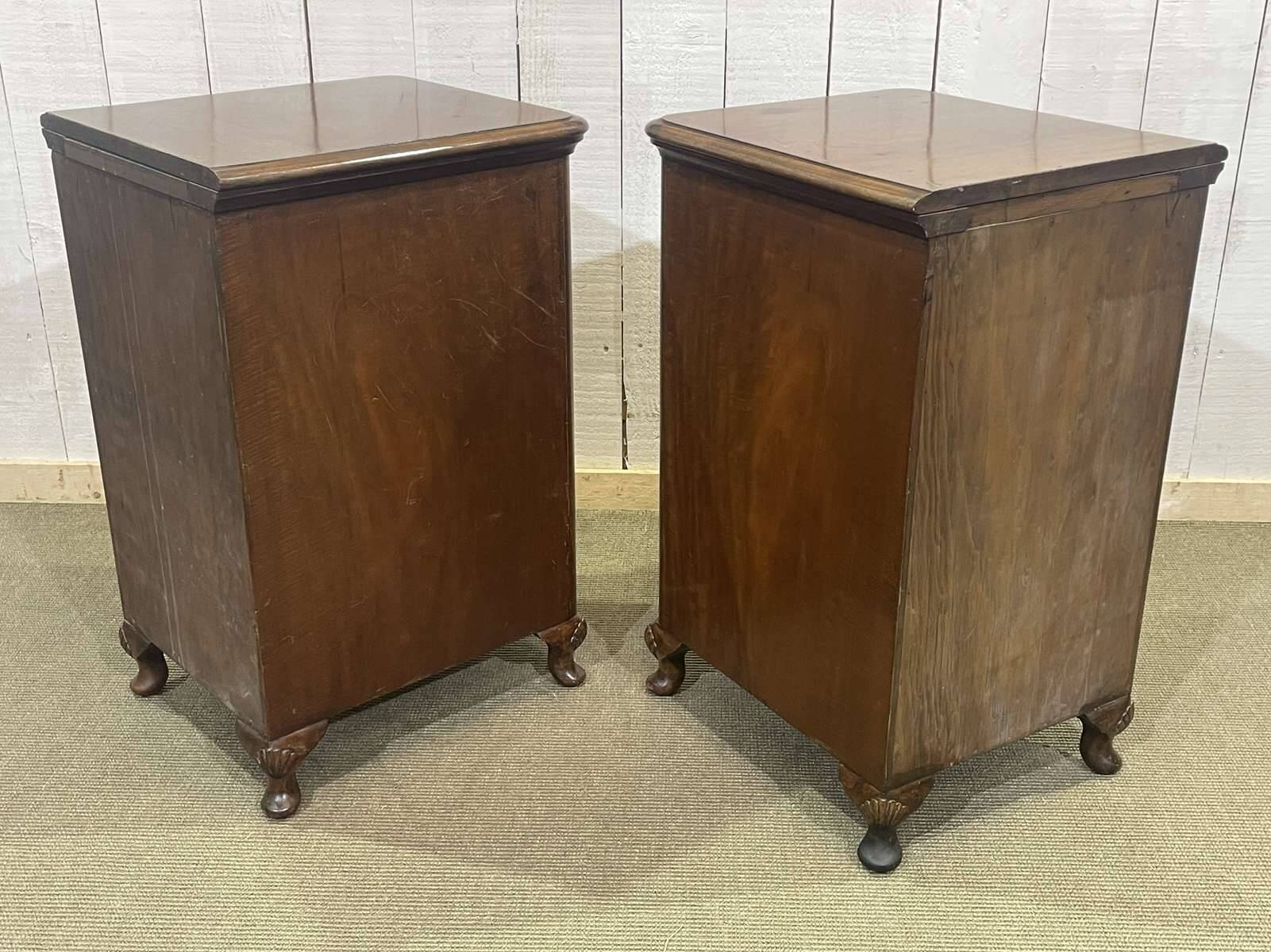 Pair of English mahogany bedside tables from the early 20th century