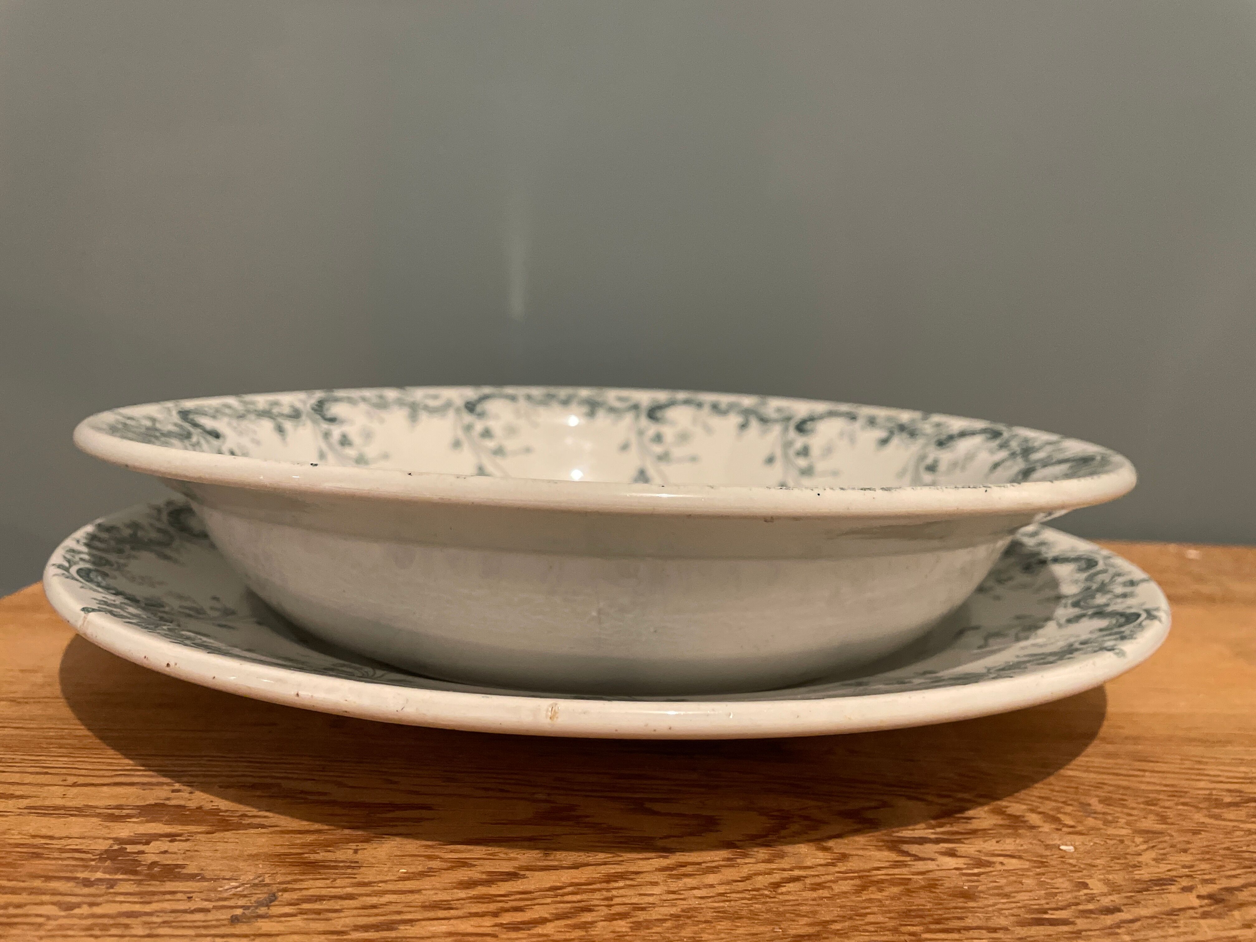 Set of two round dishes Iron Earth, Byzantine model