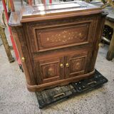 Bar cabinet with solid teak system circa 1980