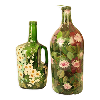 Pair of old green bottles hand-painted décor signed