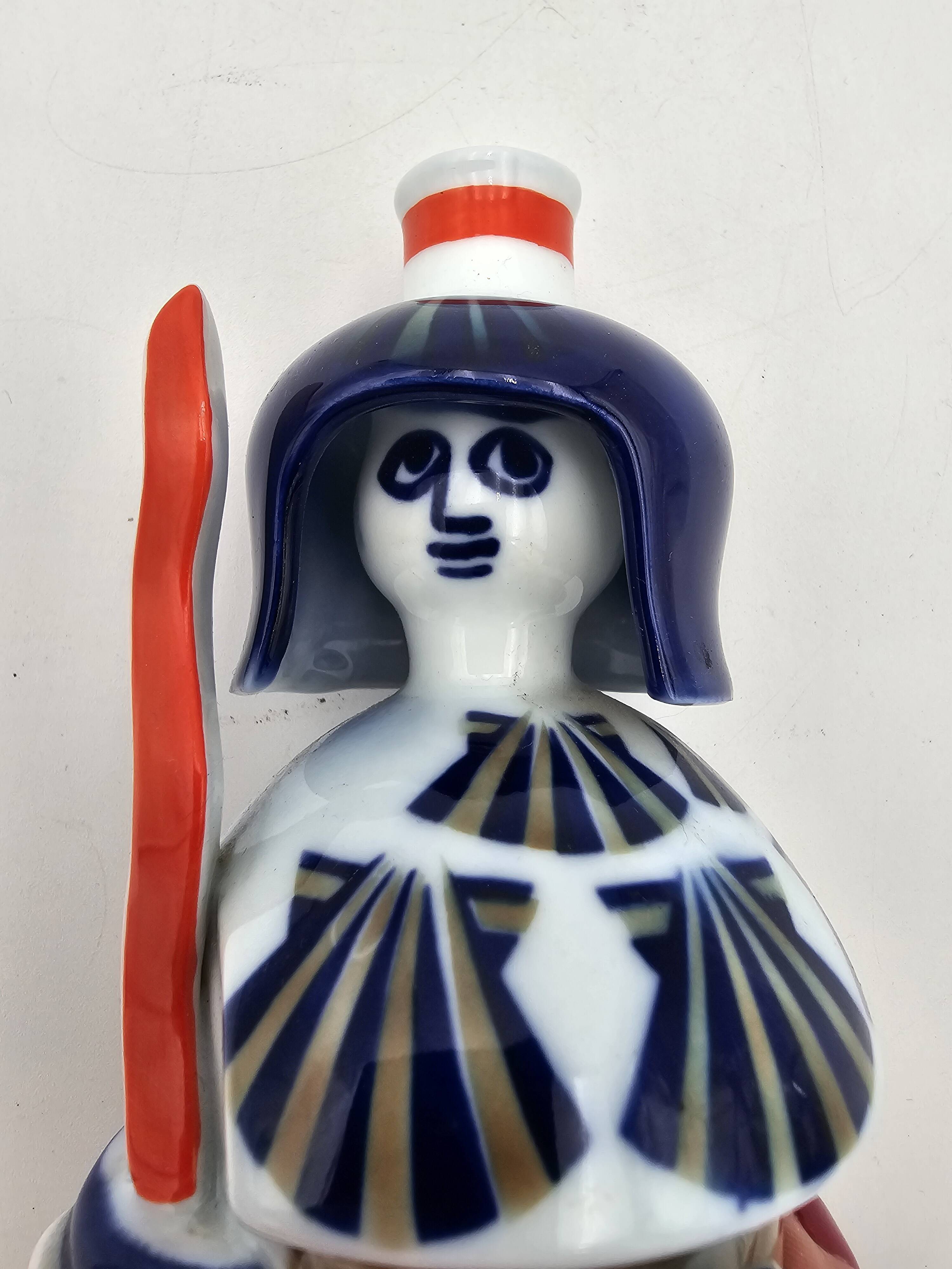 Sargadelos porcelain bottle "Celtic warrior"