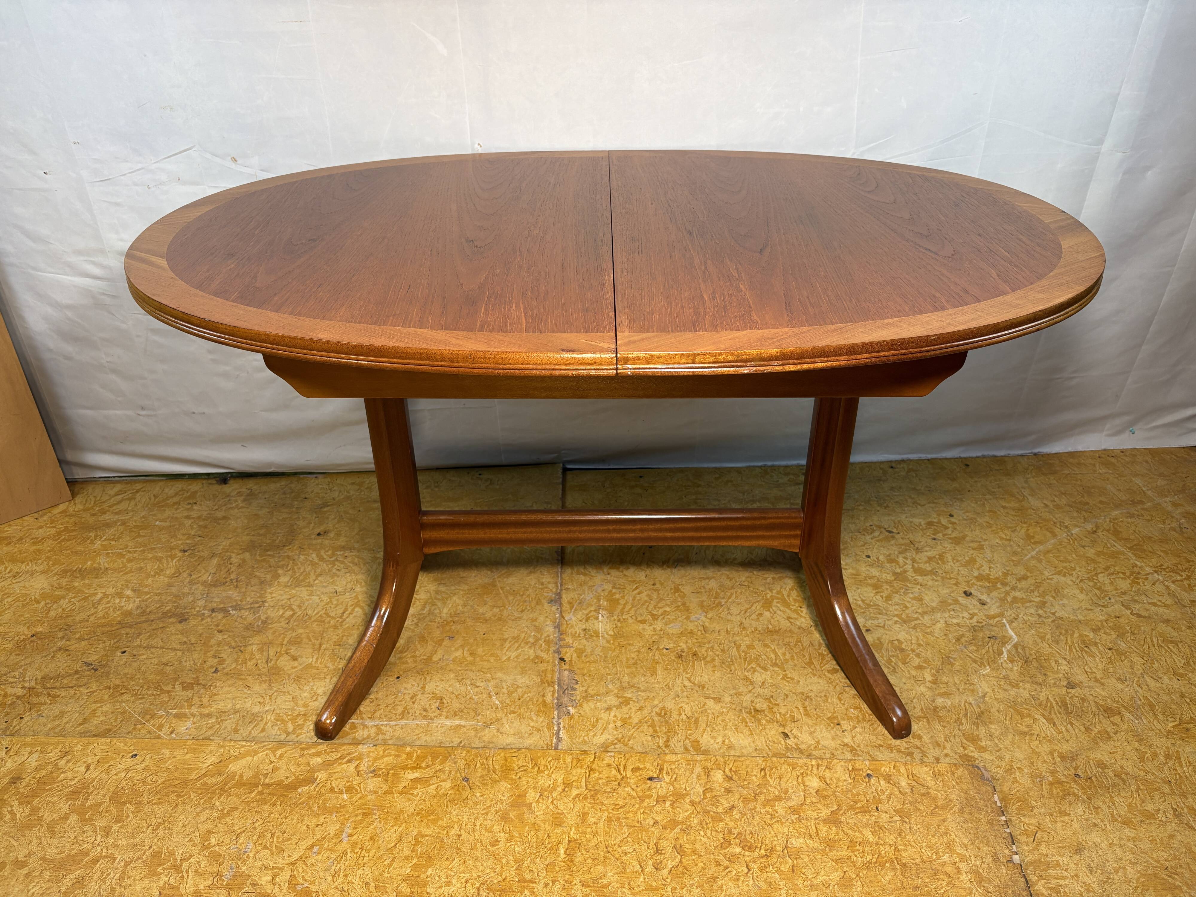 Mid-Century Retro Vintage Teak Extending Dining Table by Nathan 1960s  Seat