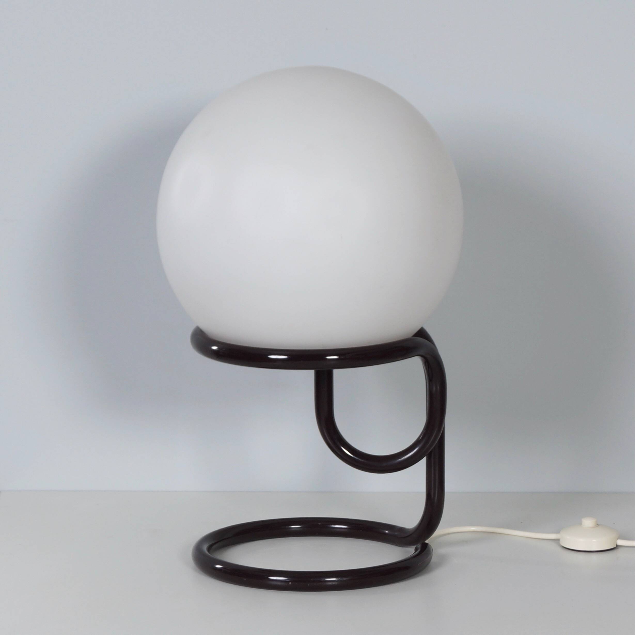Globe table lamp by Aldo van den Nieuwelaar for Domani Design, 60s