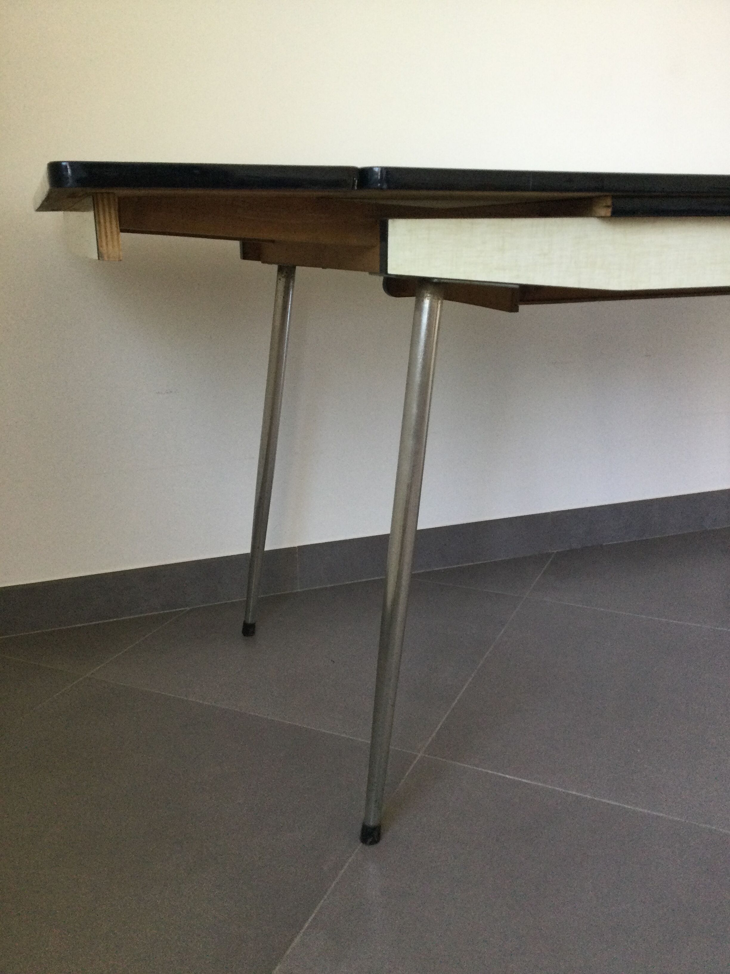 Water-green formica table