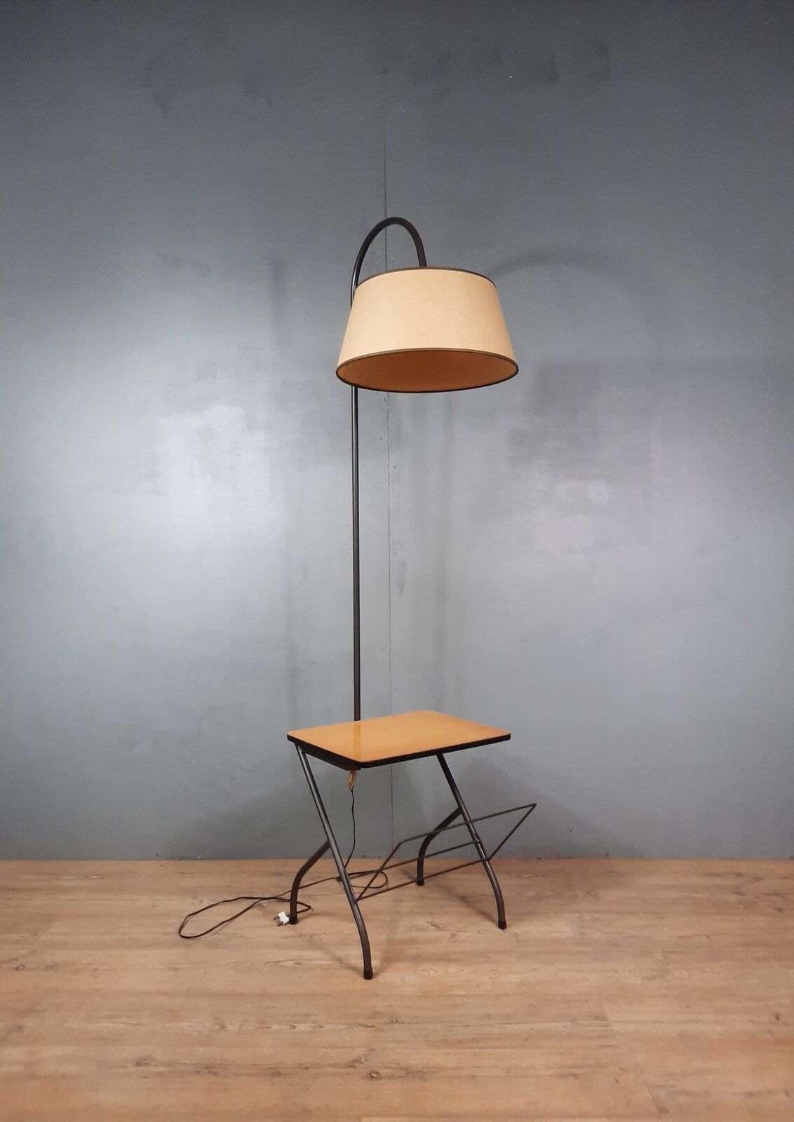 Vintage magazine door floor lamp