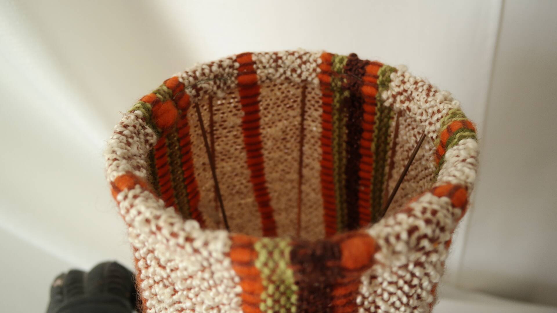 Vintage table lamp made of wood and knitted wool.