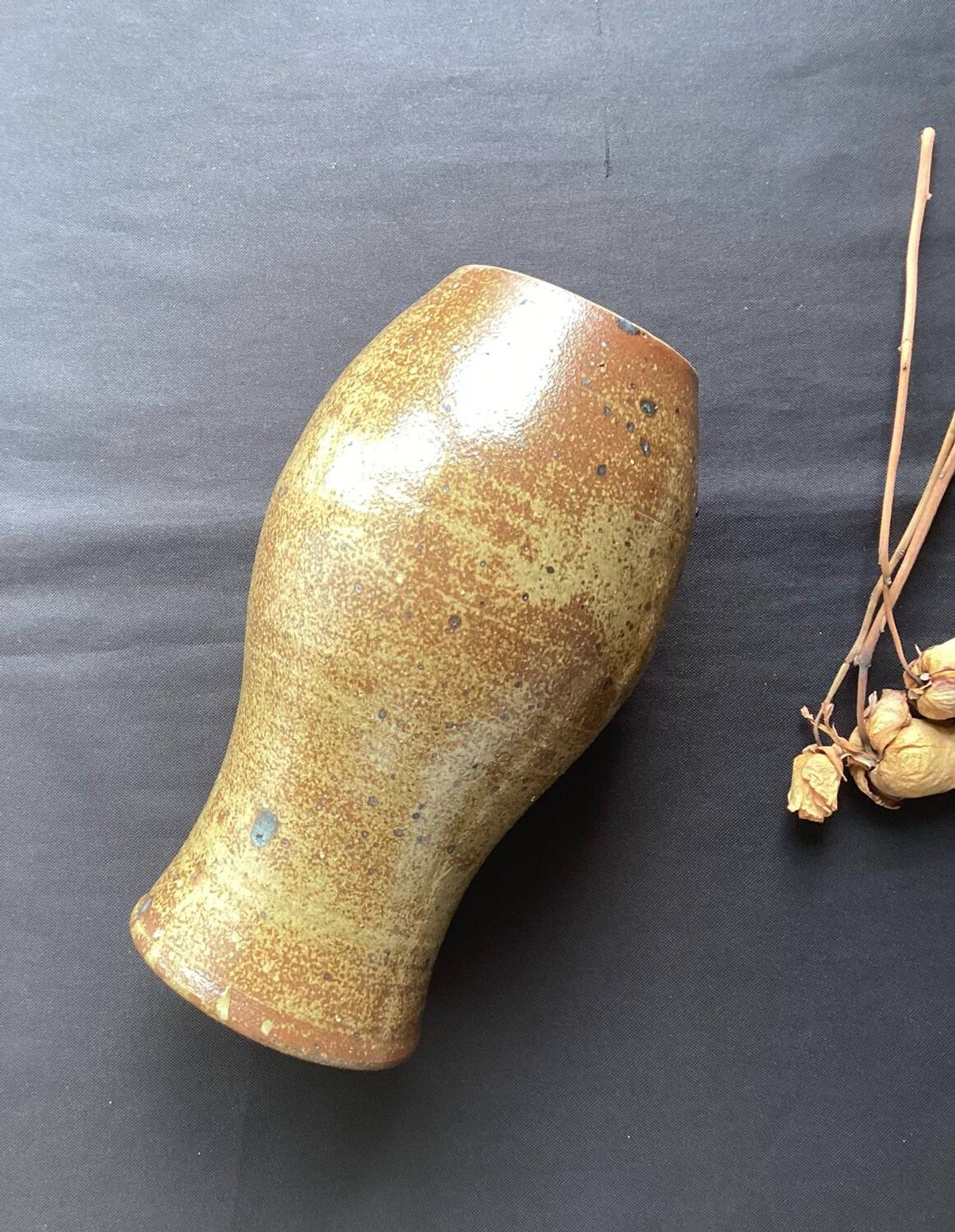 Grand vase en grès pyrité