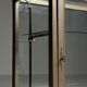 Vitrine française du début du 20e siècle grise