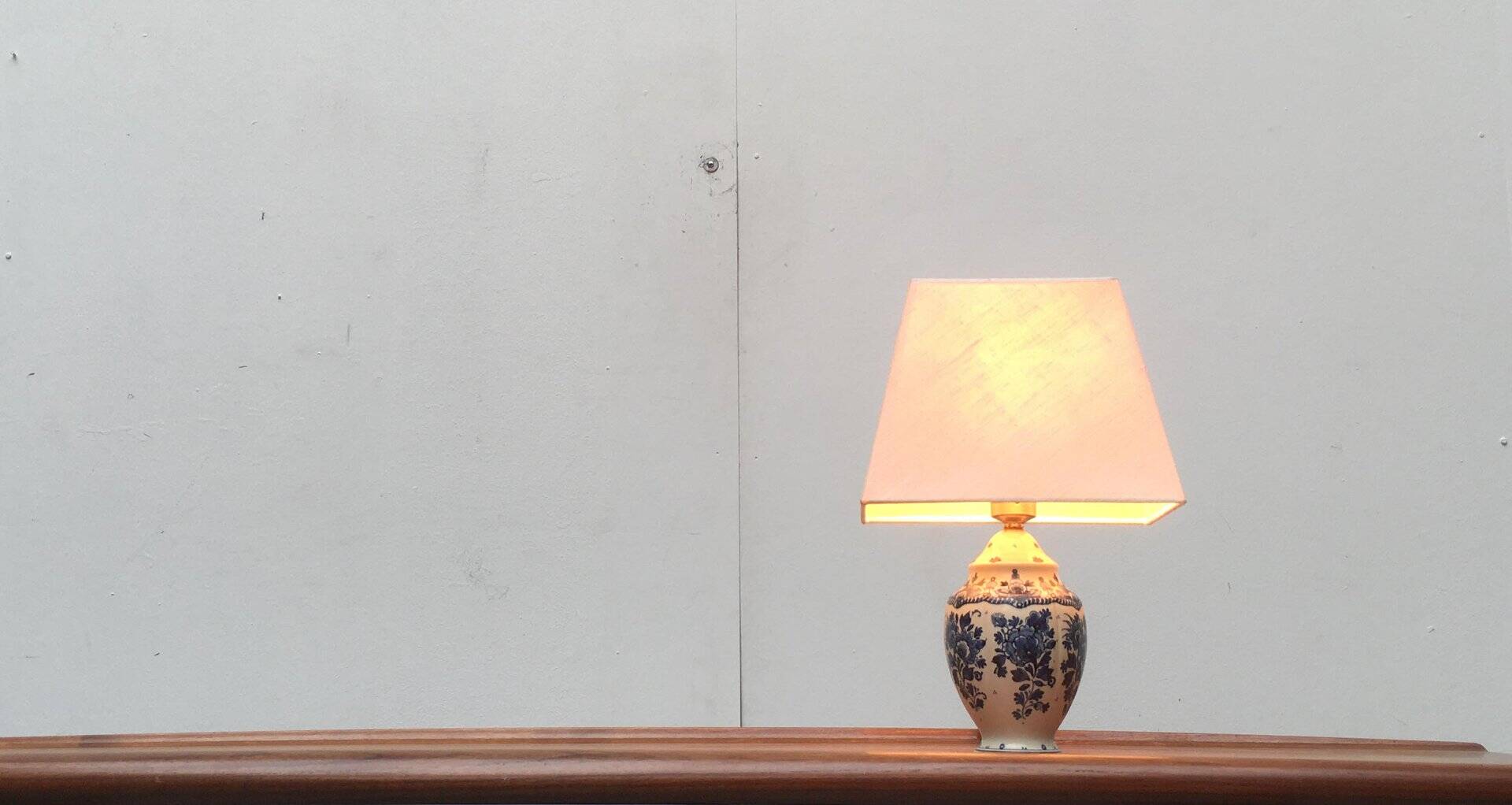 Vintage Dutch Delft blue table lamp by Zenith, Gouda