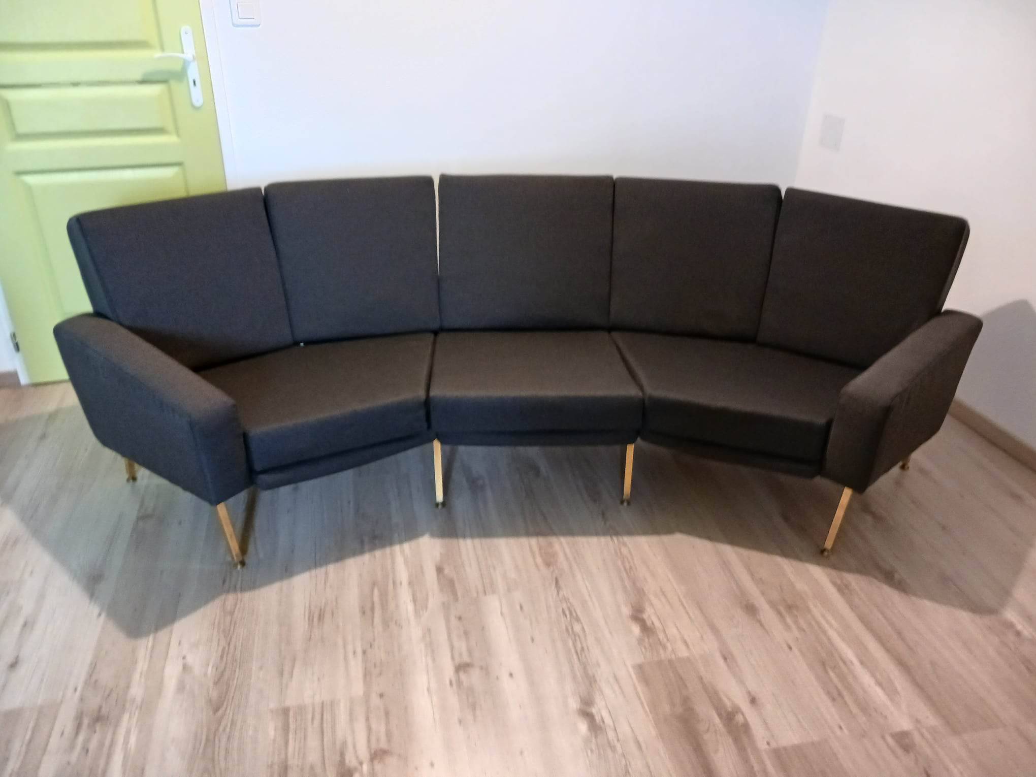 Panoramic model sofa produced by Airborne 1954 by Pierre Guariche