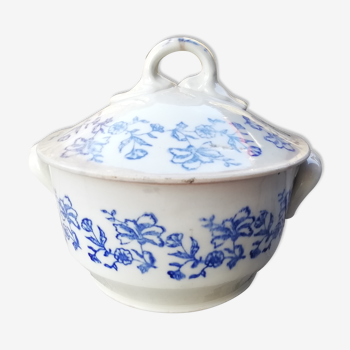 Terre de fonte St Vallier tureen