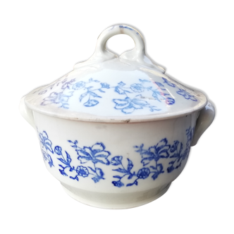 Terre de fonte St Vallier tureen