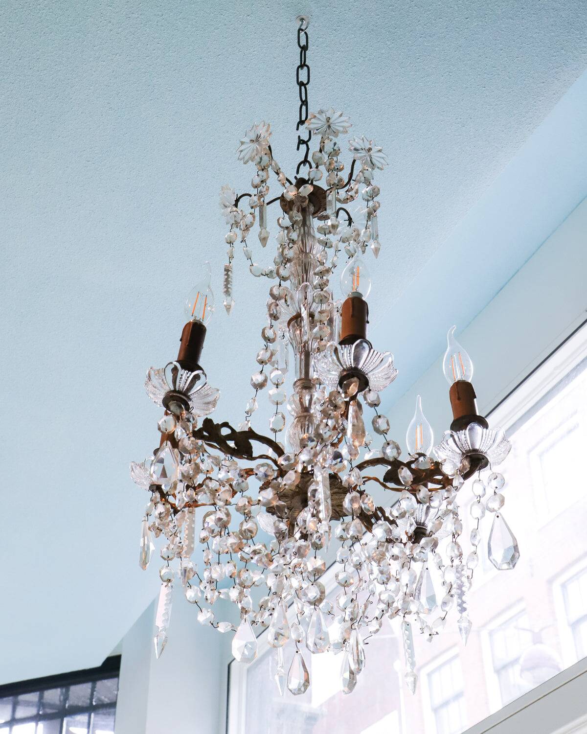 Petit lustre en cristal français à 6 lumières