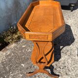 Side table/Serving table