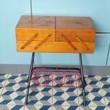 Vintage Scoubidou Worker