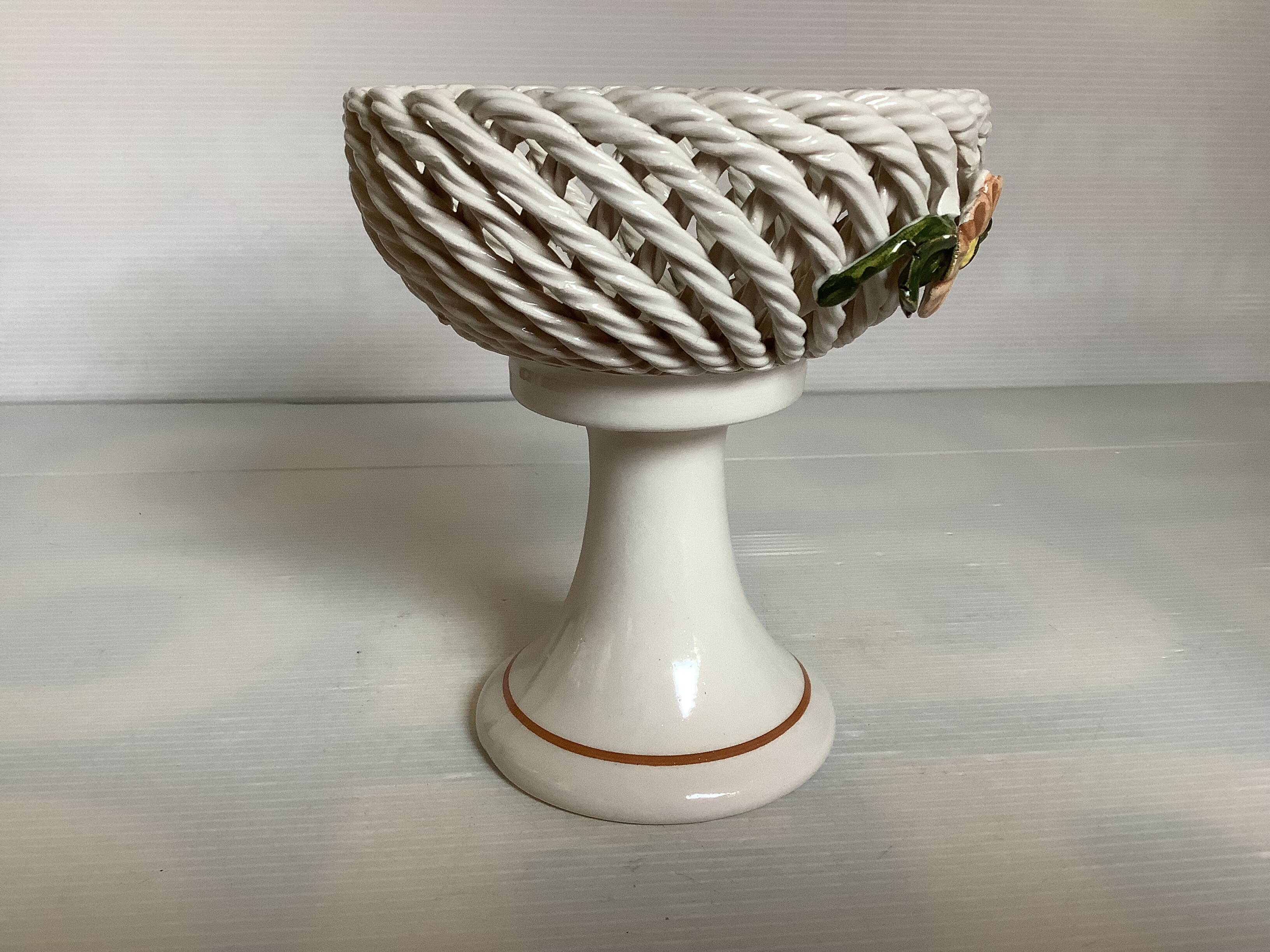 Braided ceramic ring pocket emptier