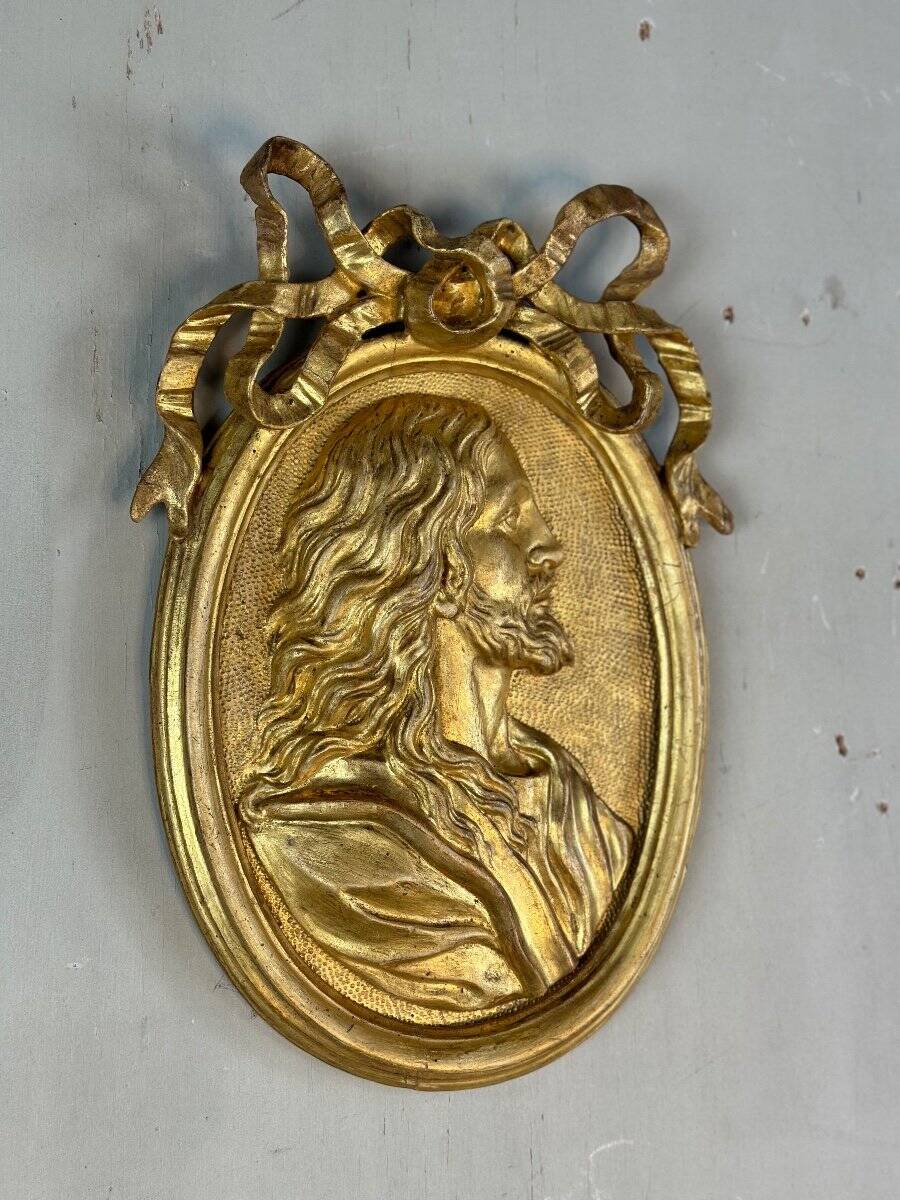 Pair of carved wooden medallions Louis XVI, 18th century