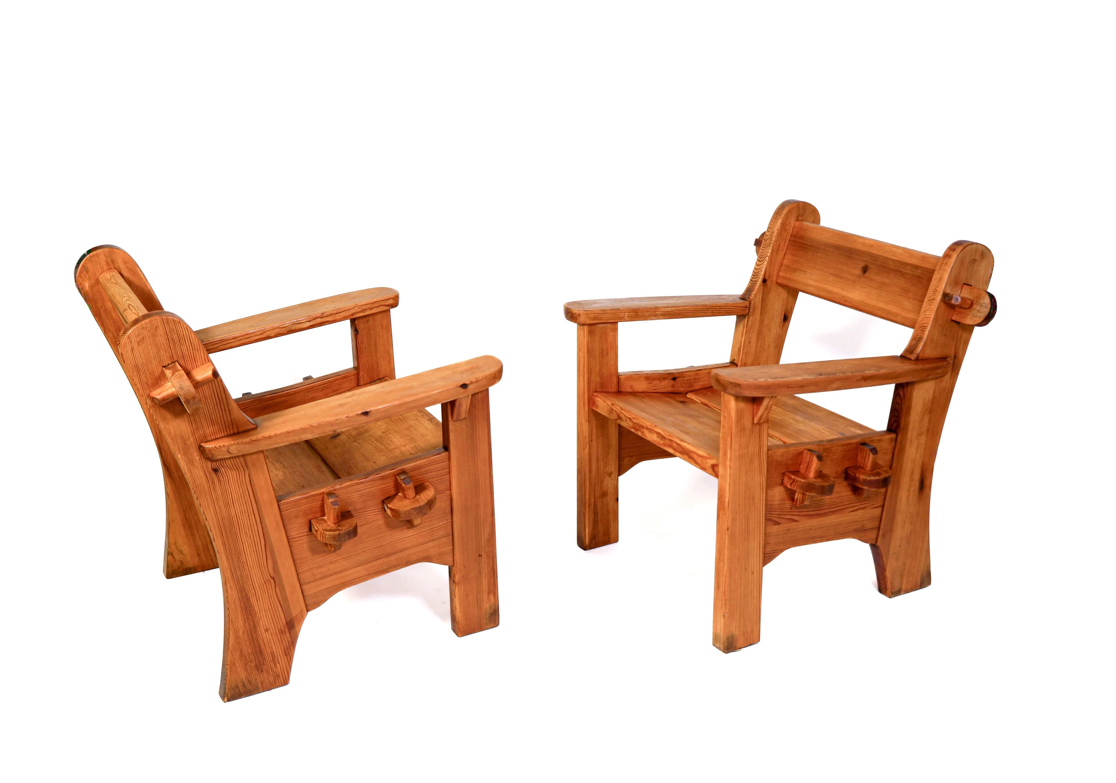 David Rosèn, pair of Berga armchairs for Nordiska Kompaniet, 1944.