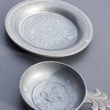 Tin saucers