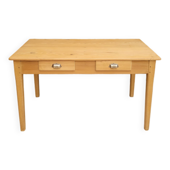 Farmhouse table