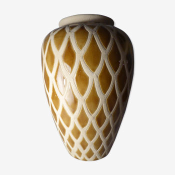 Ceramic vase from the 1970s