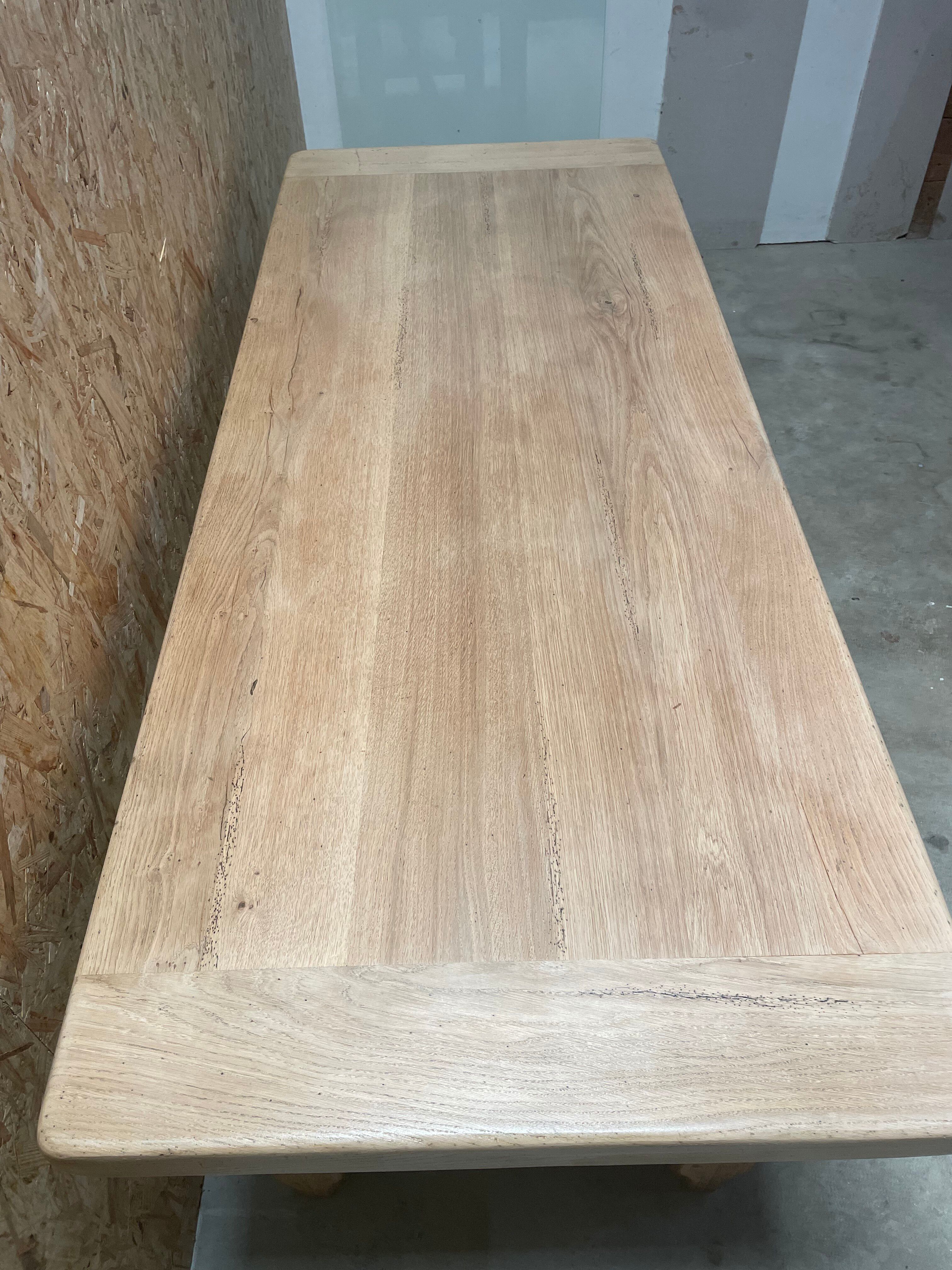 Solid oak farmhouse table – authentic charm
