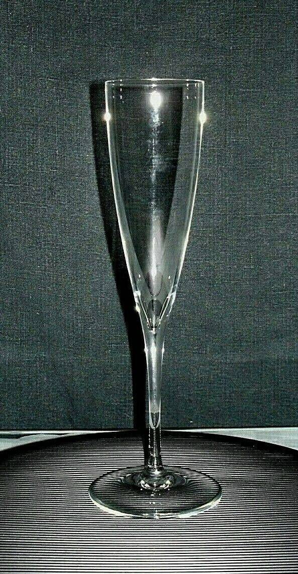 BACCARAT DOM PERIGNON 6 DOUBLE SIGNATURE CRYSTAL CHAMPAGNE FLUTES - 23.5