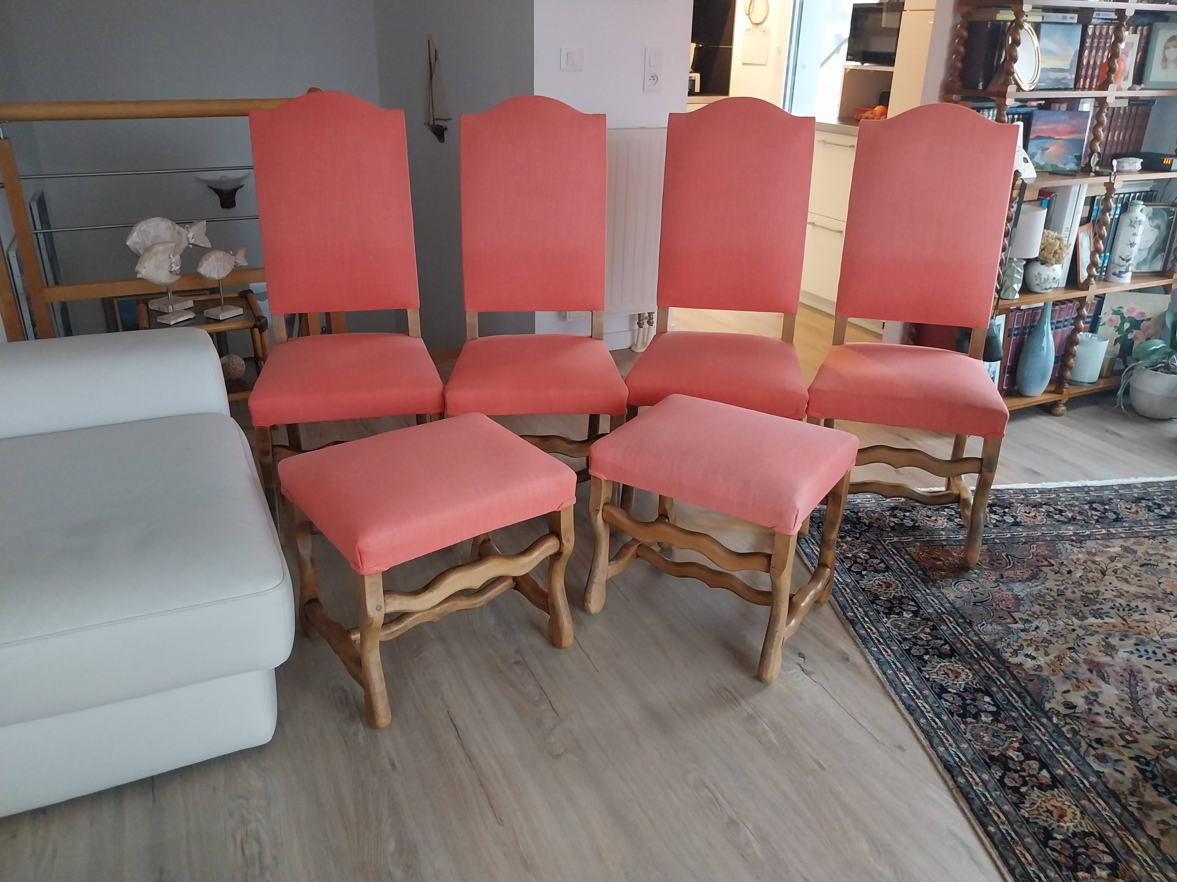 4 chairs and 2 poufs in Louis XIII style