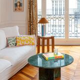 Table basse ronde en marbre émeraude