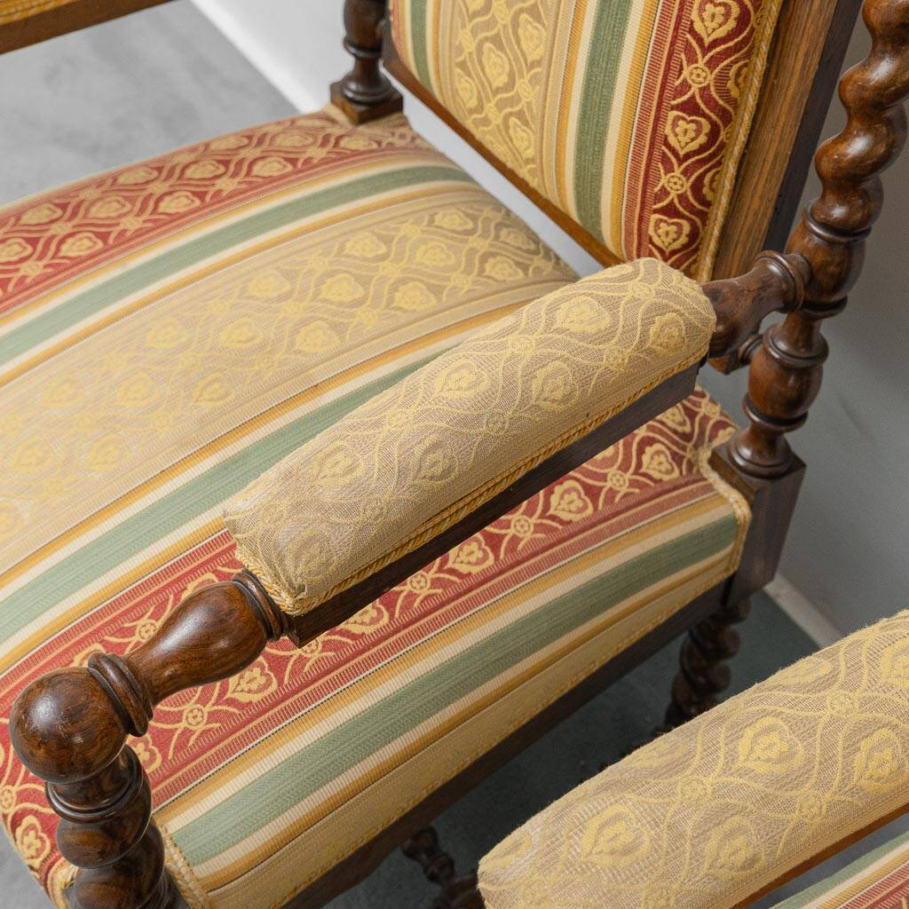 Pair of antique armchairs in wood and fabric with armrests – Classic style