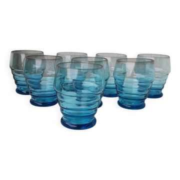 8 blue glasses