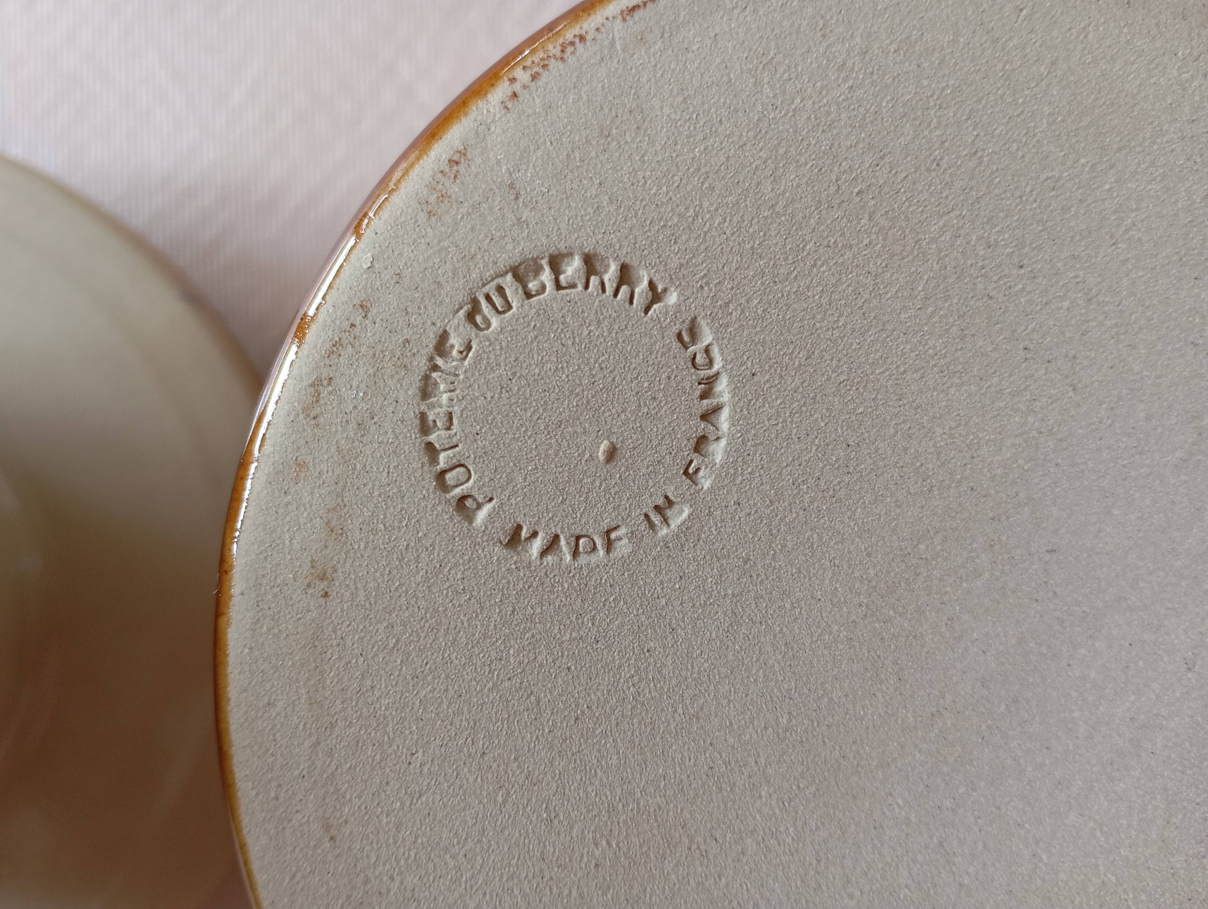 Berry sandstone water butter dish