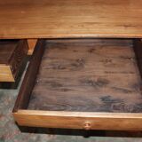 Ash nineteenth farm table
