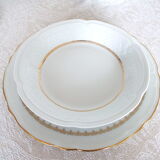 4 hollow dessert plates