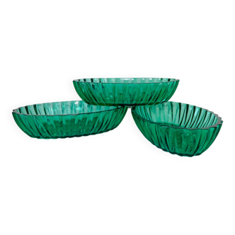 Set of 3 arcoroc ramekins
