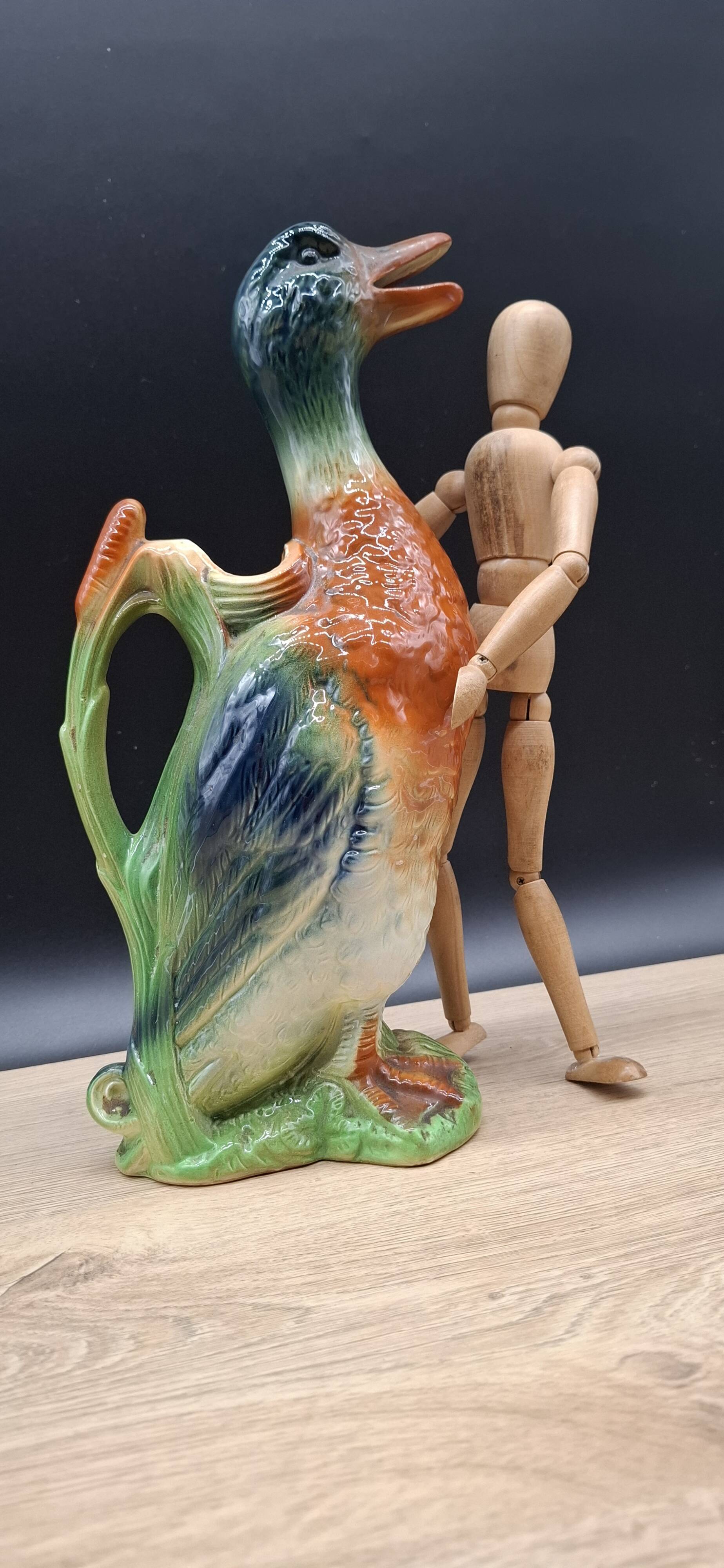 Saint Clément duck carafe pitcher