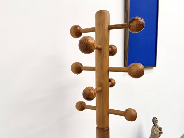 Porte-manteau sur pied en pin massif, Les Arcs, années 70