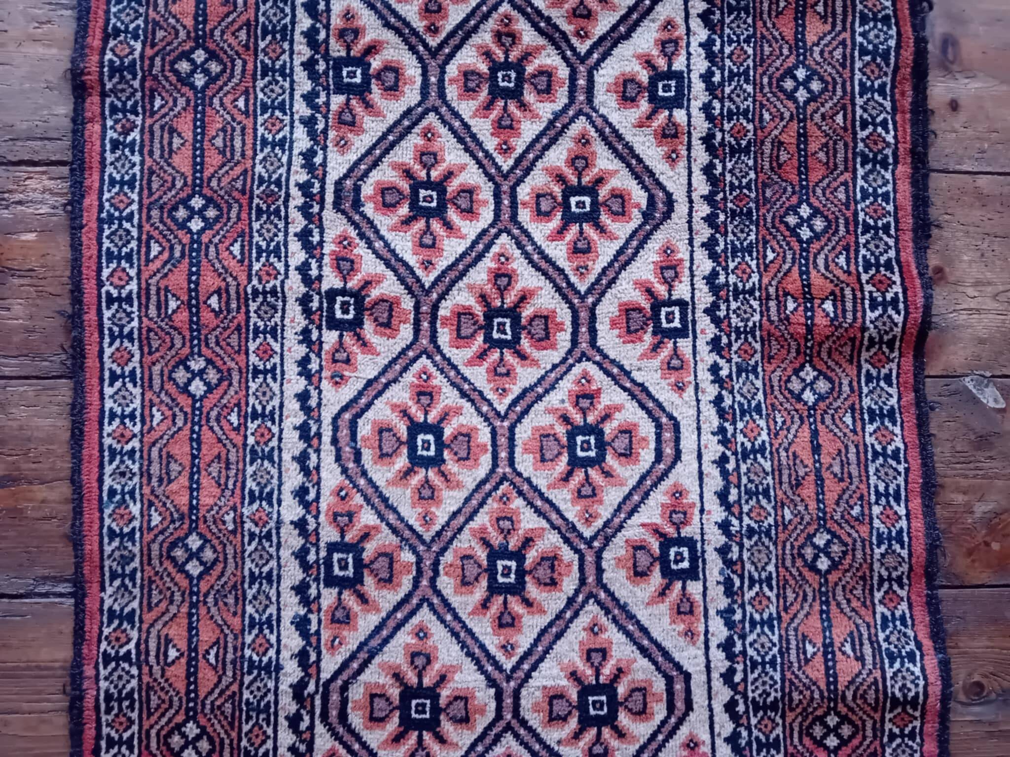 Handmade Persian Beluch Rug 144x77cm