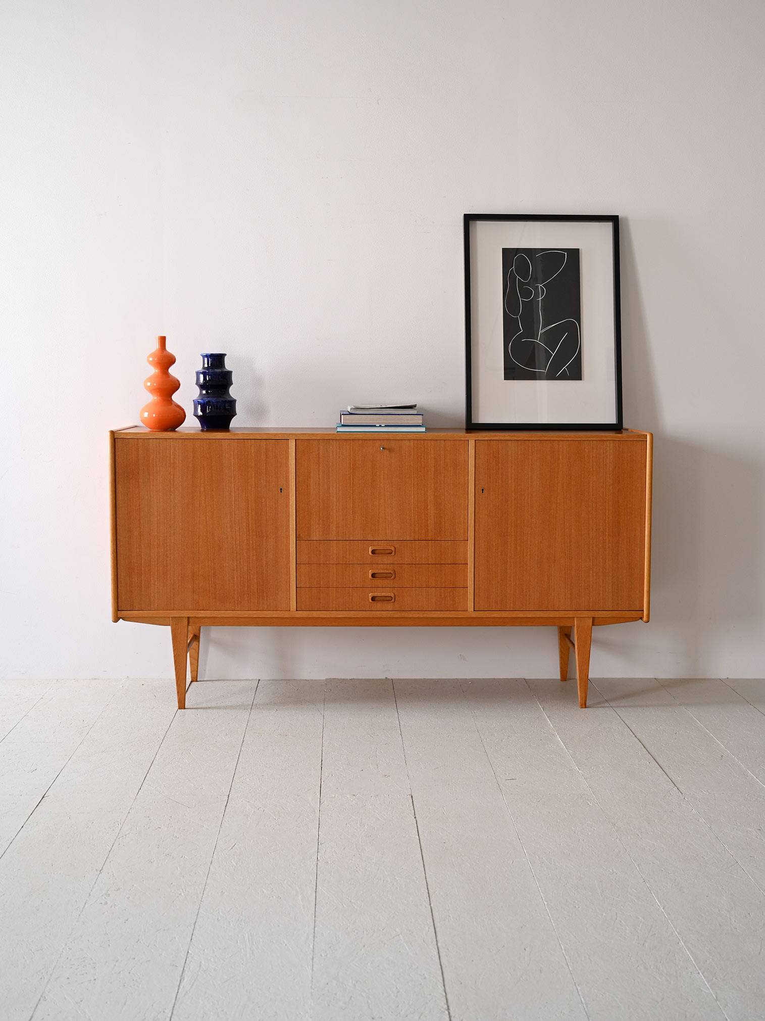 Oak sideboard with drawers