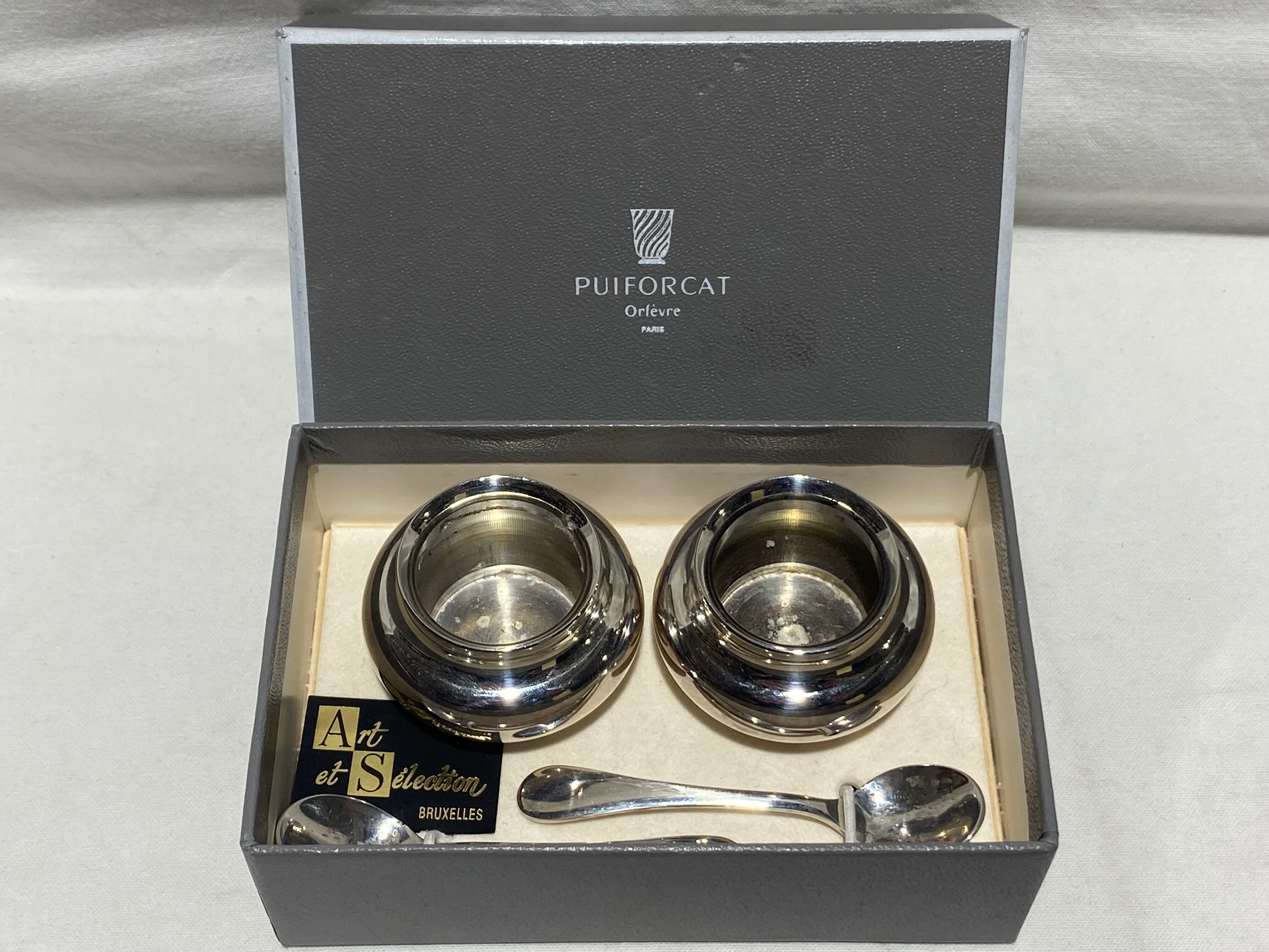 Set of three pieces pepper bowl, salt shaker pepper mill Puiforcat Paris