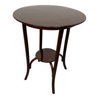 Round coffee table by Thonet