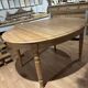 Table ovale en merisier naturel