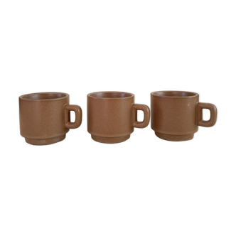 3 stoneware coffee cups