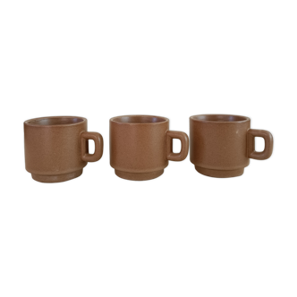 3 tasses à café en grès