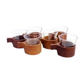 Set of 6 glasses or cups made of glass and teak