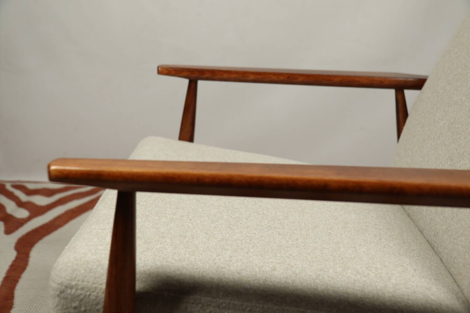 Scandinavian Lounge Chair Bouclè Beige Classic Design