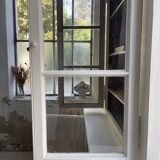 XL display case with white patina