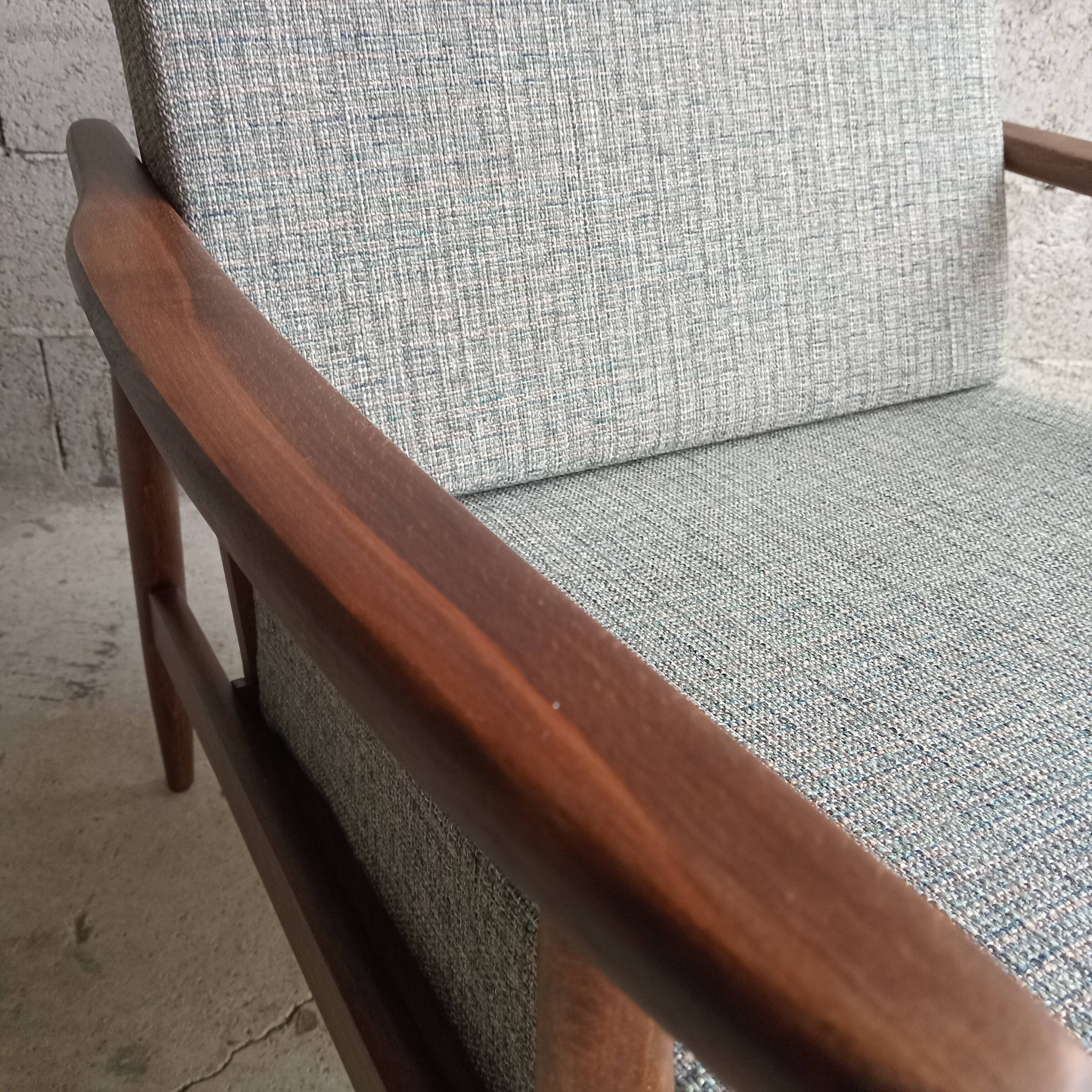 Vintage 1960s boomerang armchair in beechwood – restored and upholstered in vintage fabric