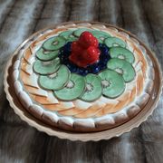 Antique pie dish in slipware