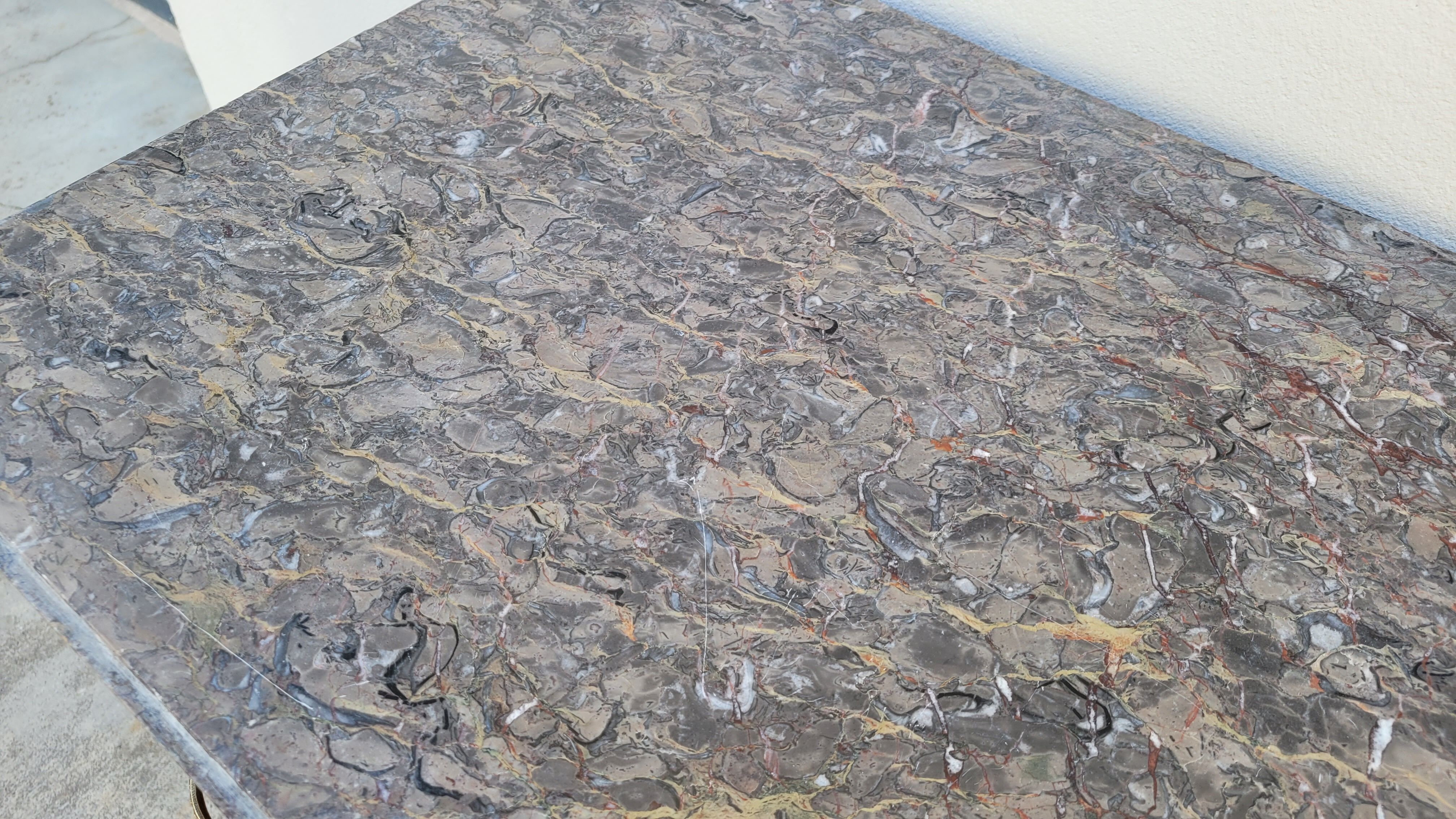 Louis XVI jumping chest of drawers in marquetry 19th